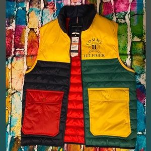 🧑🏽‍🦱UNISEX👩🏼‍🦰Tommy Hilfiger Vest💛❤️BRAND NEW‼️